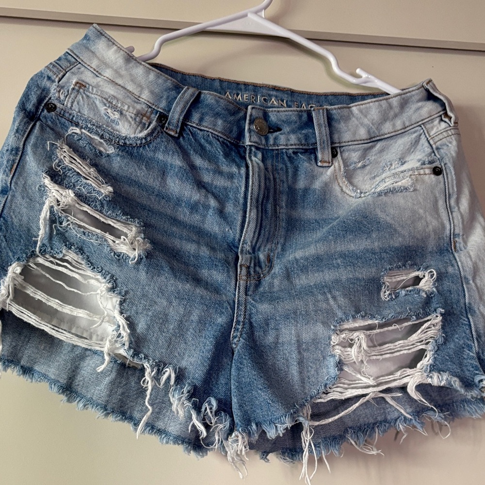 American Eagle Outfitters Women's Light Blue Distressed Jean Shorts